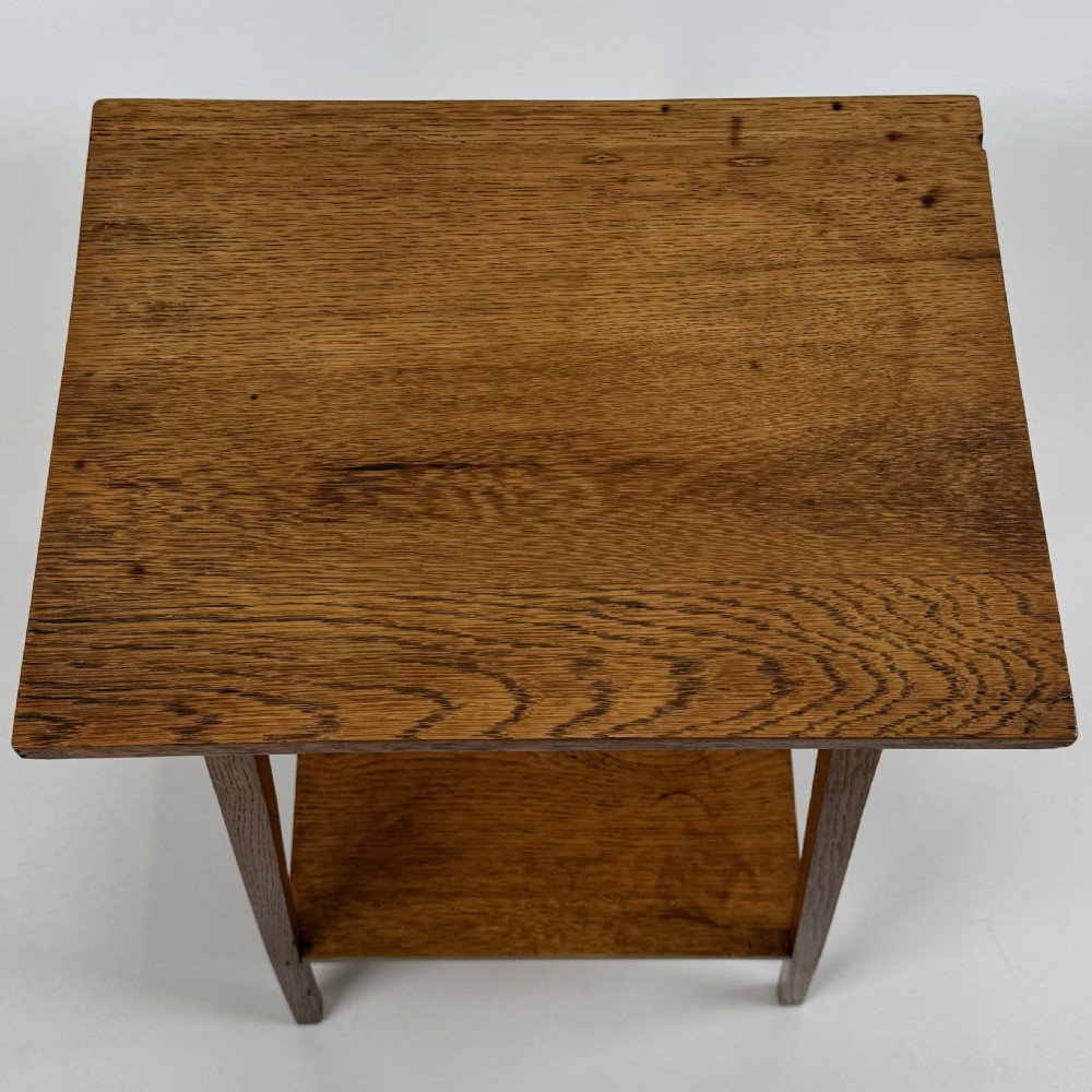 Antique 20th Century Good Quality Side Table In Golden Oak View IX