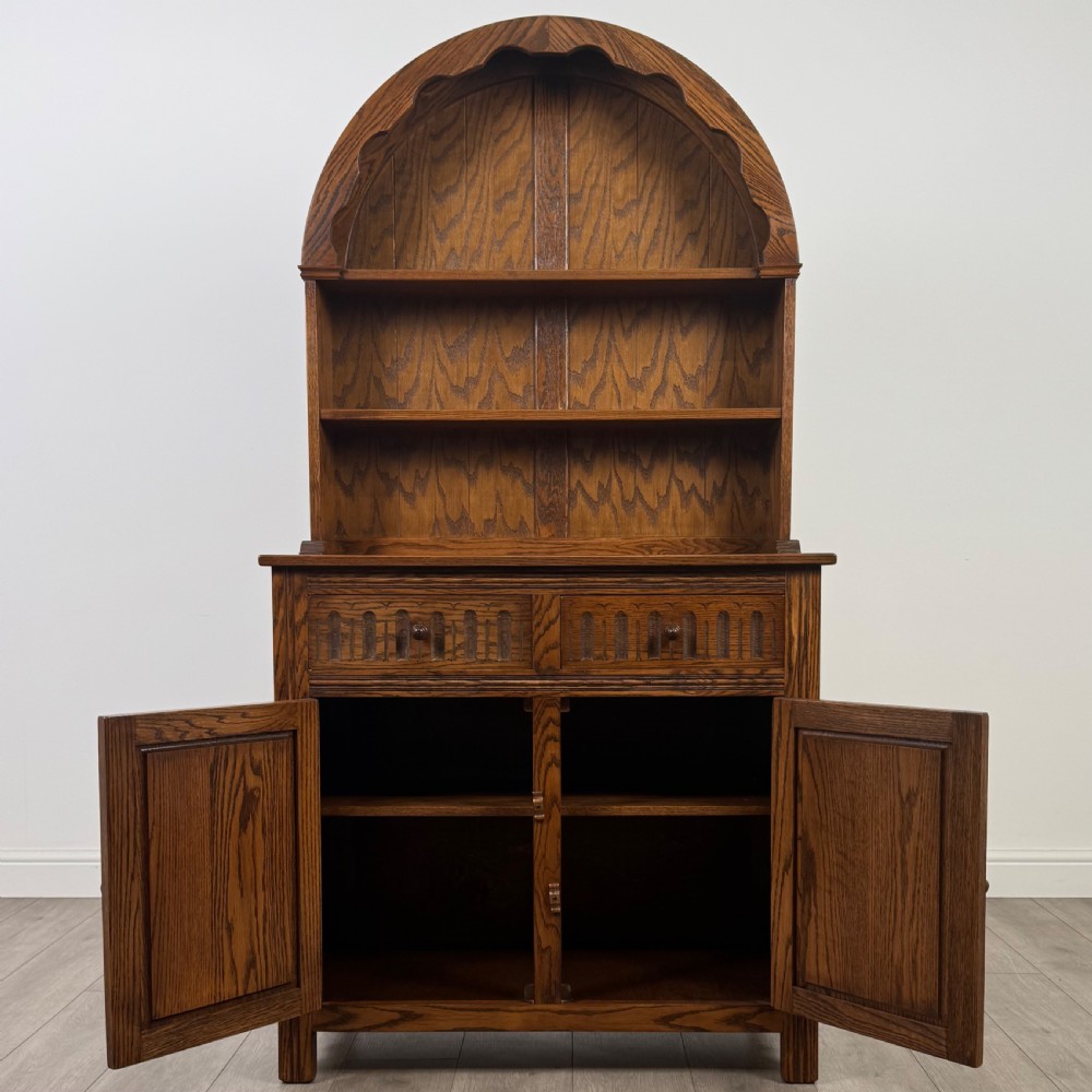 Antique 20th Century Good Quality Dresser In Oak  View II