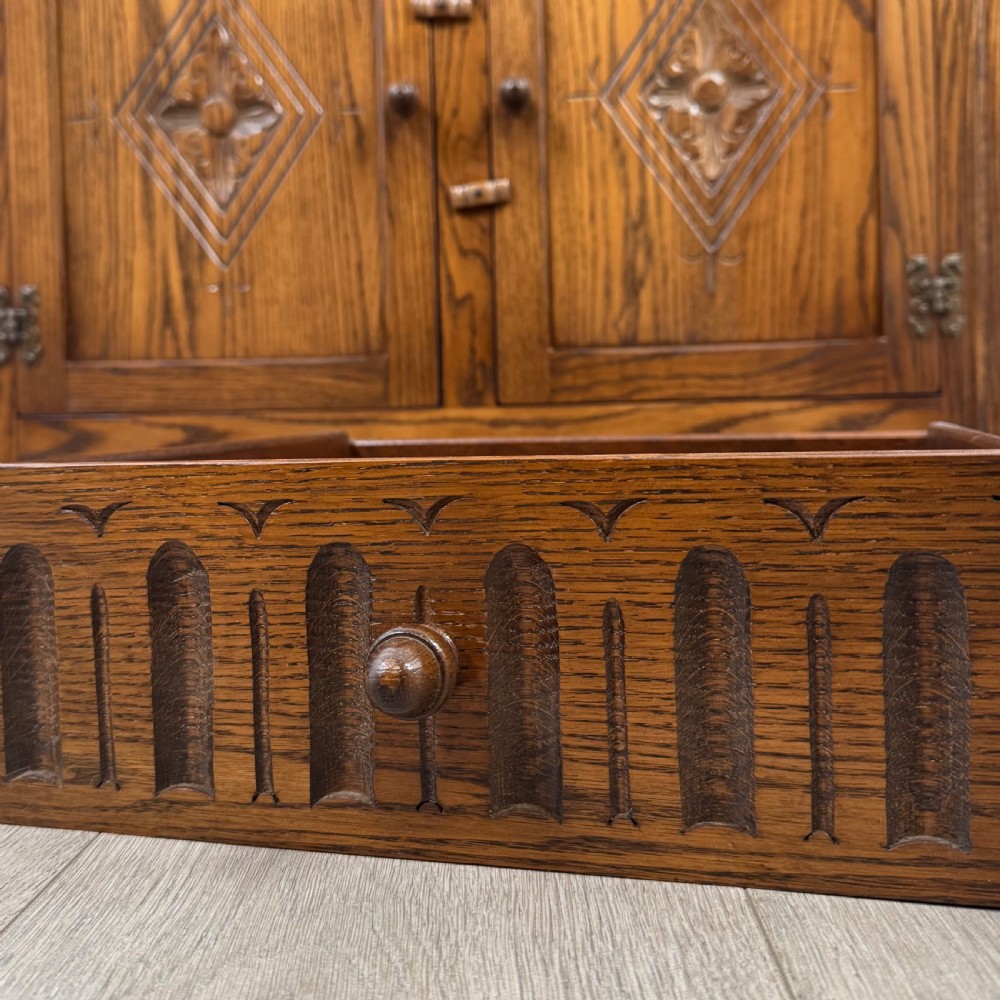 Antique 20th Century Good Quality Dresser In Oak  View XII