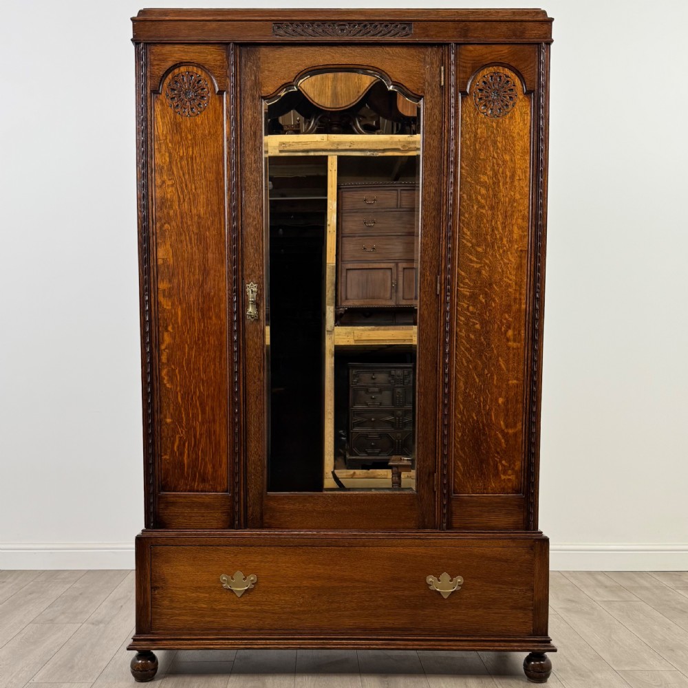 Antique 20th Century Good Quality Wardrobe In Oak