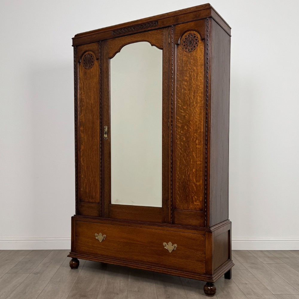 Antique 20th Century Good Quality Wardrobe In Oak View III
