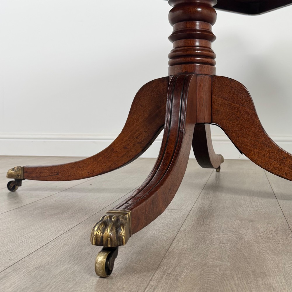 Antique 18th Century Breakfast Table In Mahogany  View VI