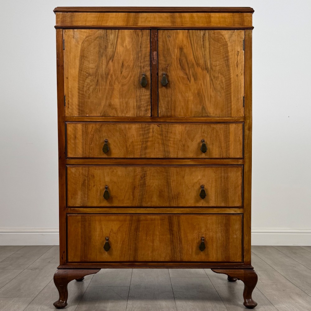 Antique 20th Century Good Quality Cupboard In Figured Walnut 