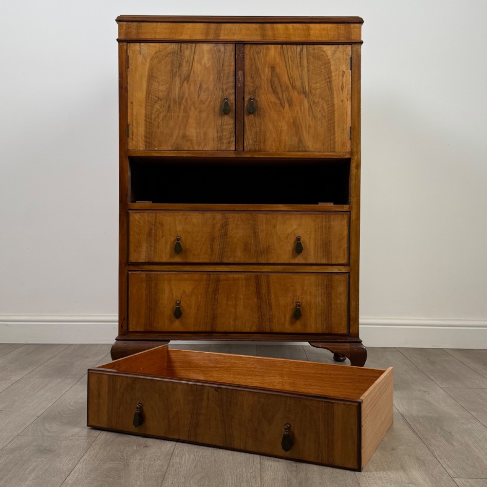 Antique 20th Century Good Quality Cupboard In Figured Walnut  View XII
