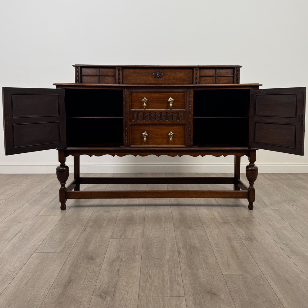  Antique 20th Century Good Quality Sideboard In Oak  View II