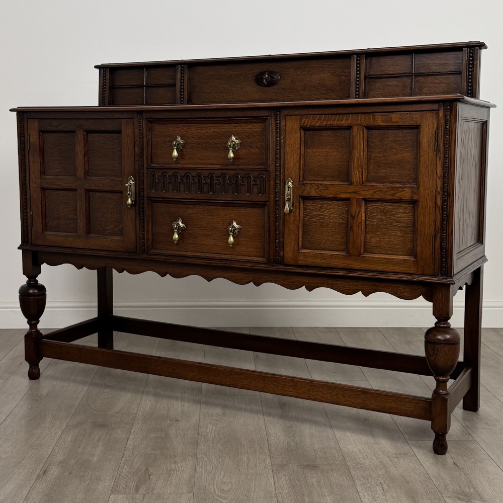  Antique 20th Century Good Quality Sideboard In Oak  View III
