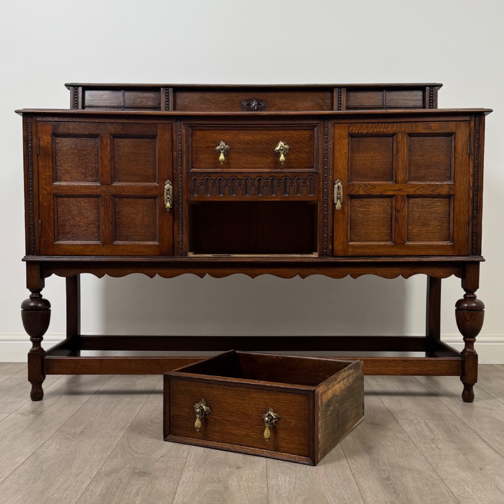  Antique 20th Century Good Quality Sideboard In Oak  View XI
