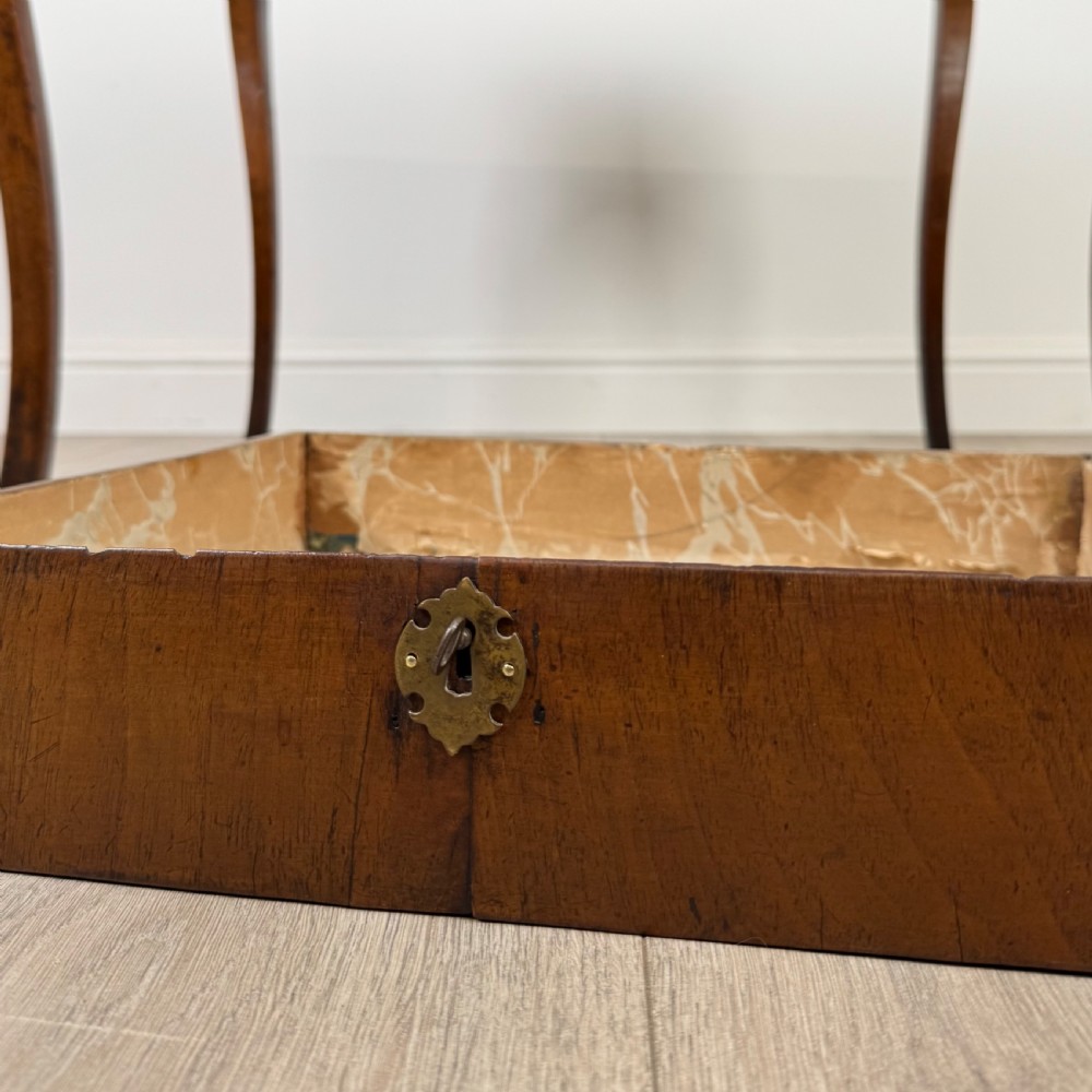 Antique 18th Century Good Quality Side Table In Walnut View X