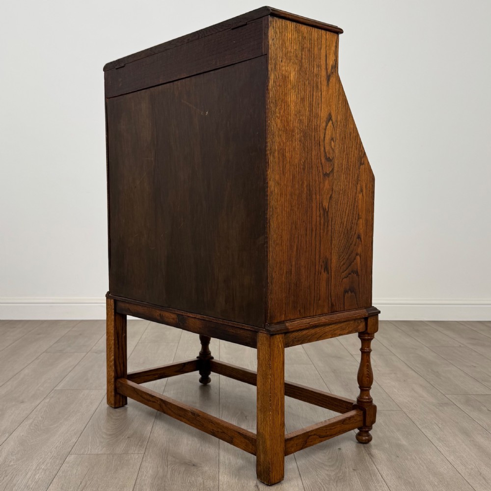 Antique 20th Century Good Quality Bureau In Oak View VIII