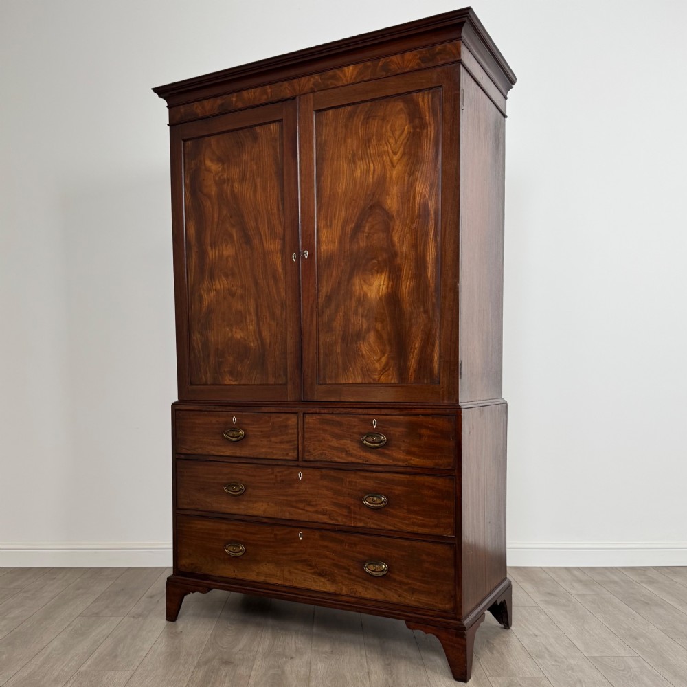  Antique 18th Century Linen Press Cupboard In Mahogany  View V