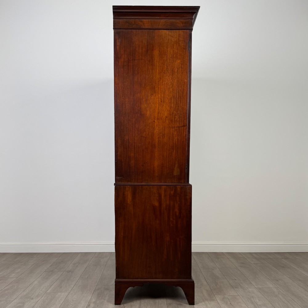  Antique 18th Century Linen Press Cupboard In Mahogany  View VIII