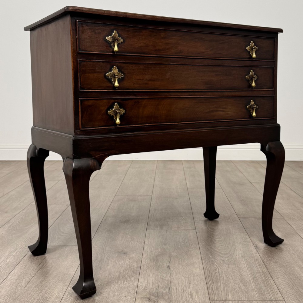  Antique 19th Century Small Chest Of Drawers In Mahogany  View VIII