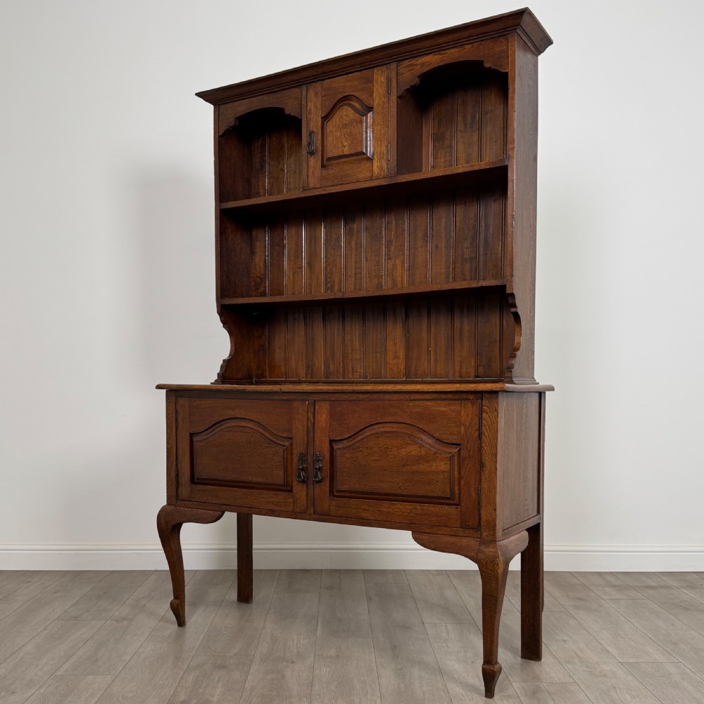  Antique 20th Century Good Quality Dresser In Oak View III