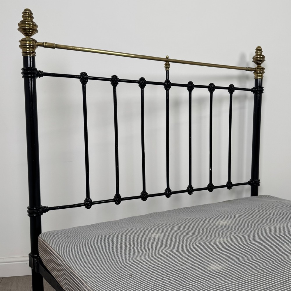  Antique 19th Century Fine Quality Brass And Iron King Size Bed  View V