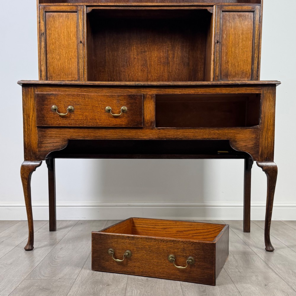 Antique 20th Century Good Quality Dresser In Oak  View XI