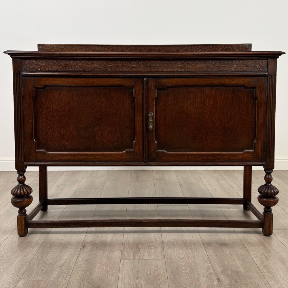  Antique 20th Century Fine Quality Fitted Sideboard In Oak