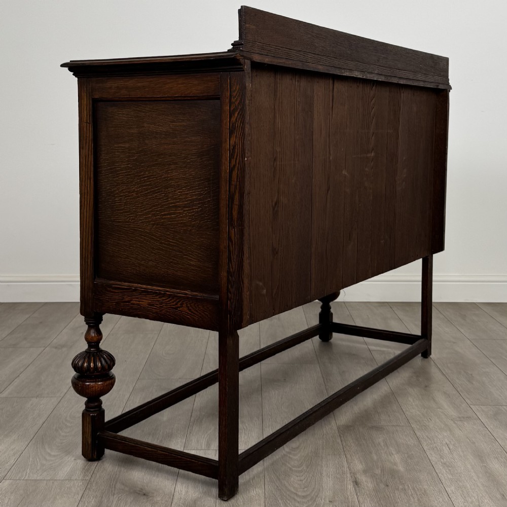  Antique 20th Century Fine Quality Fitted Sideboard In Oak View V