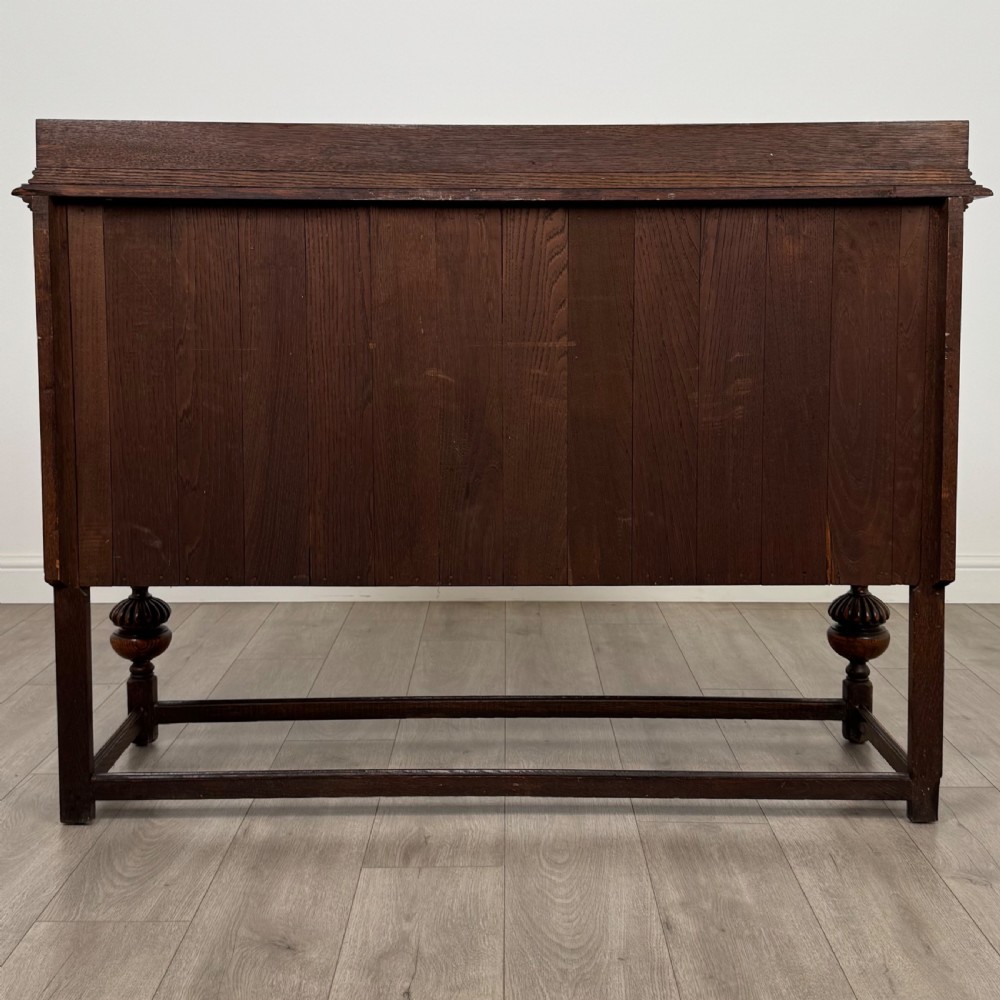  Antique 20th Century Fine Quality Fitted Sideboard In Oak View VI