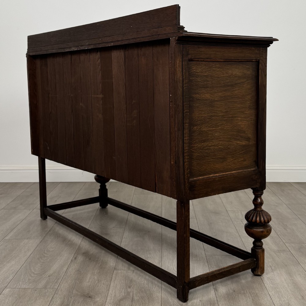  Antique 20th Century Fine Quality Fitted Sideboard In Oak View VII
