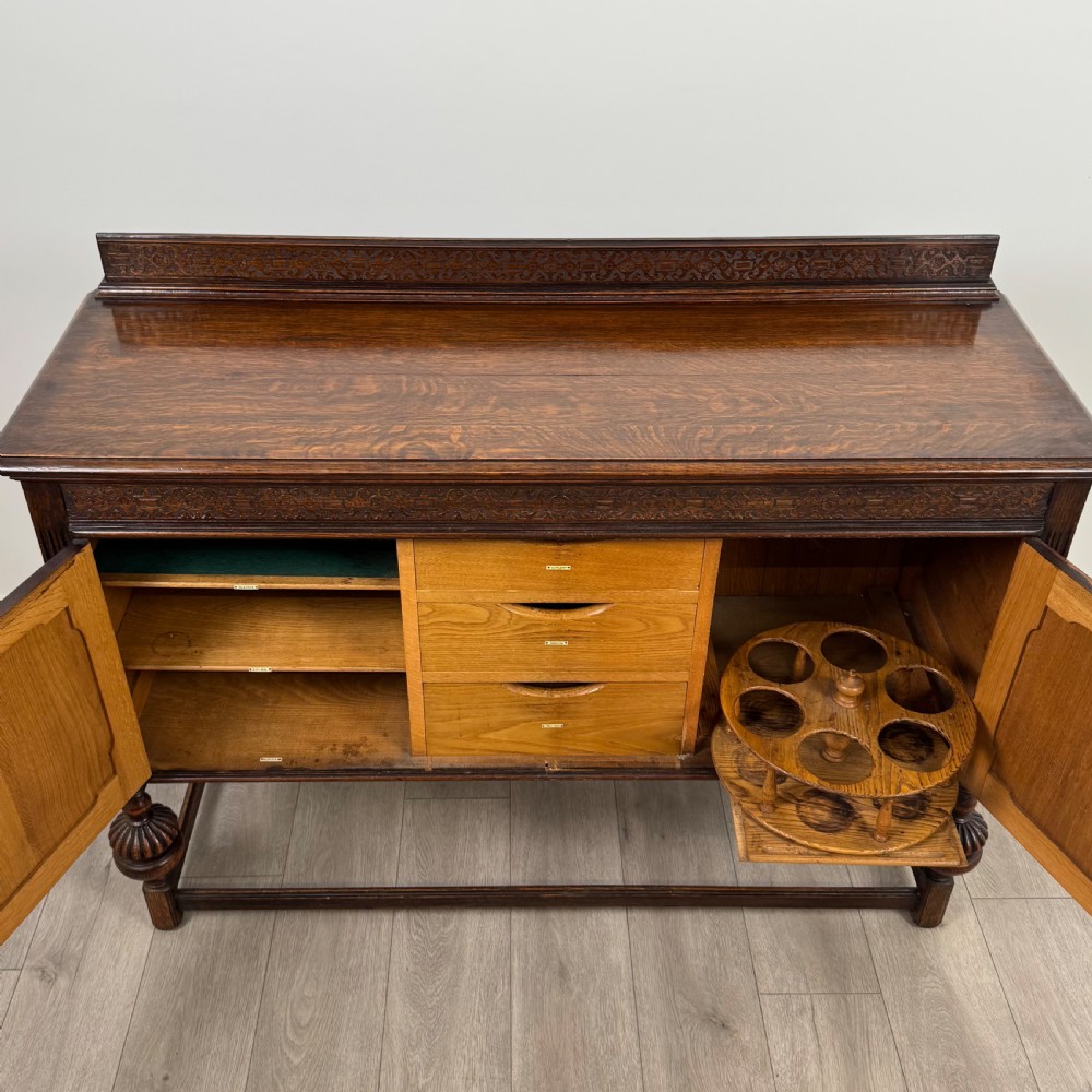  Antique 20th Century Fine Quality Fitted Sideboard In Oak View XI