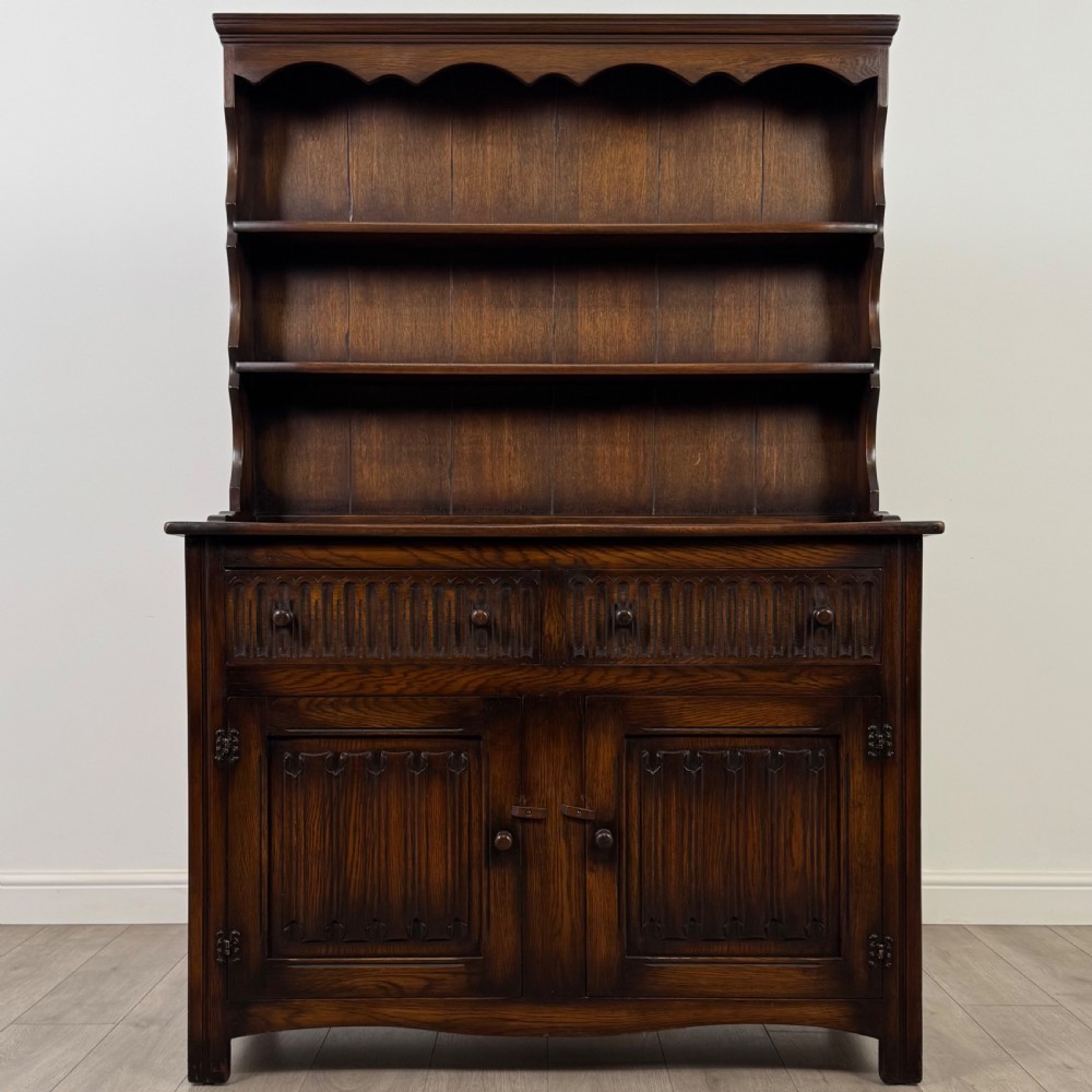 Antique 20th Century Linenfold Dresser In Oak 