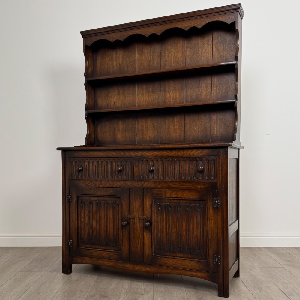 Antique 20th Century Linenfold Dresser In Oak  View III