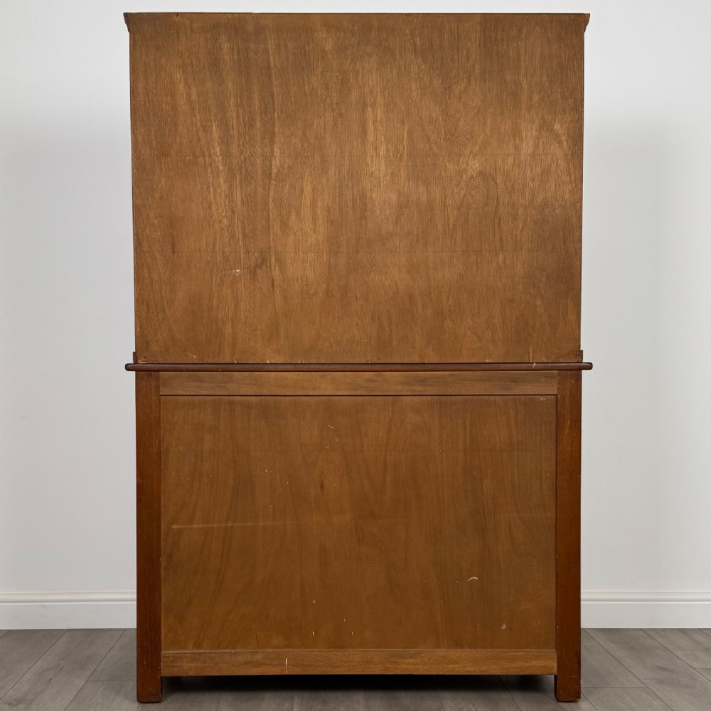 Antique 20th Century Linenfold Dresser In Oak  View VI