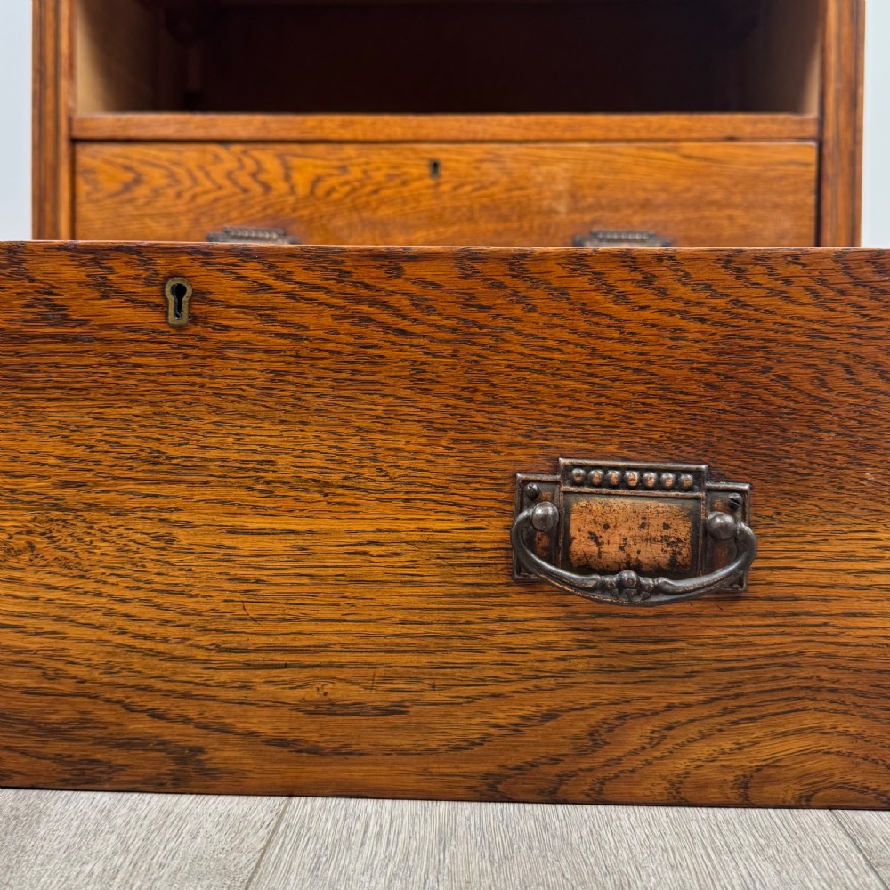  Antique 20th Century Arts & Crafts Oak Chest Of Drawers  View XII