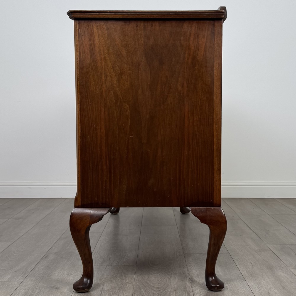  Antique 20th Century Sideboard In Burr Walnut View V