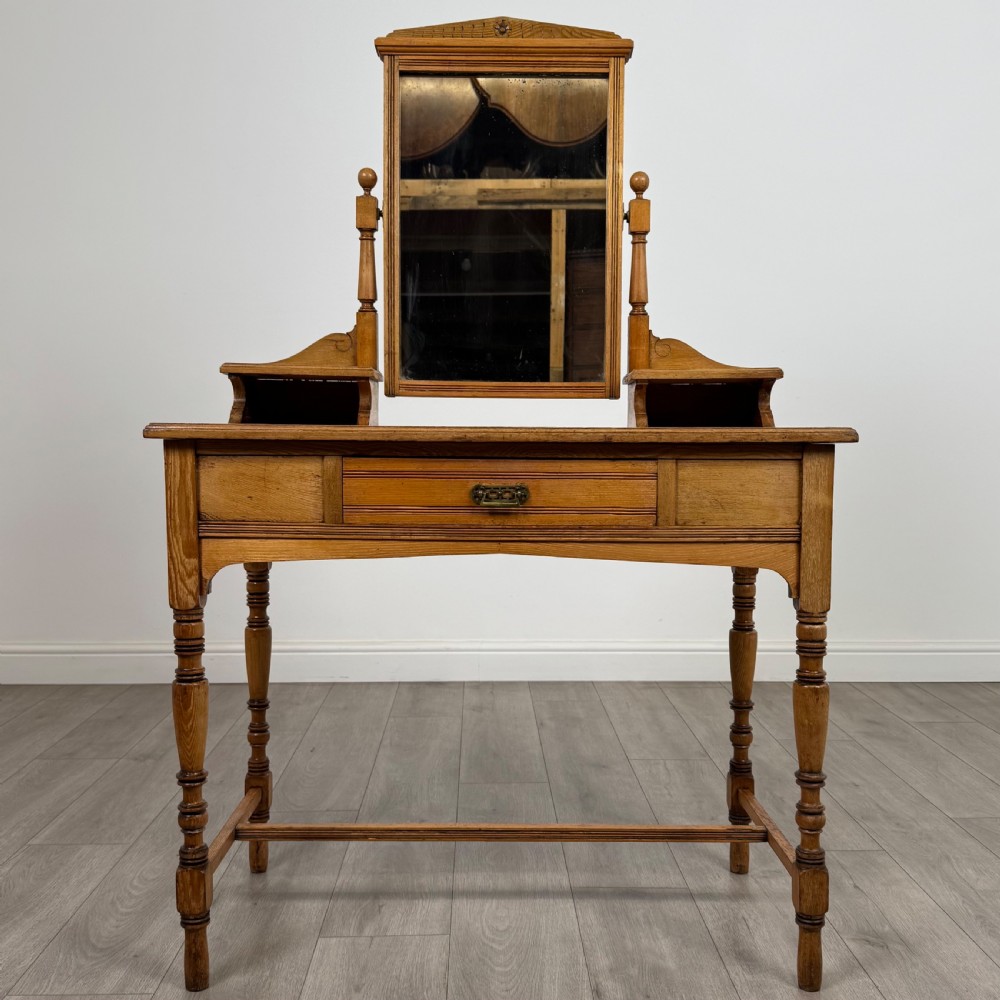 Antique 20th Century Fine Quality Dressing Table In Ash 