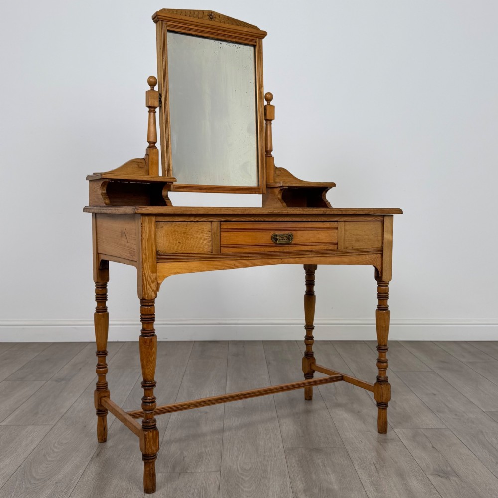 Antique 20th Century Fine Quality Dressing Table In Ash  View VIII