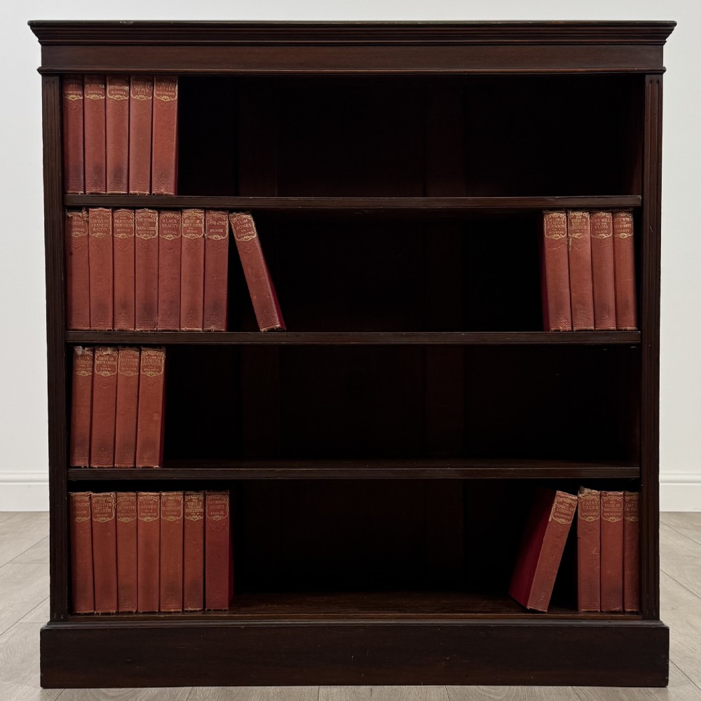 Antique 20th Century Good Quality Open Bookcase In Mahogany