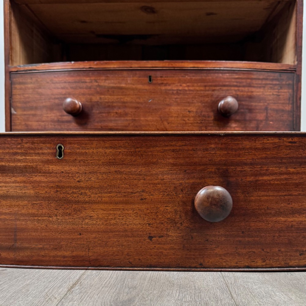 Antique 18th Century Small Mahogany Bow Front Chest Of Drawers View XII