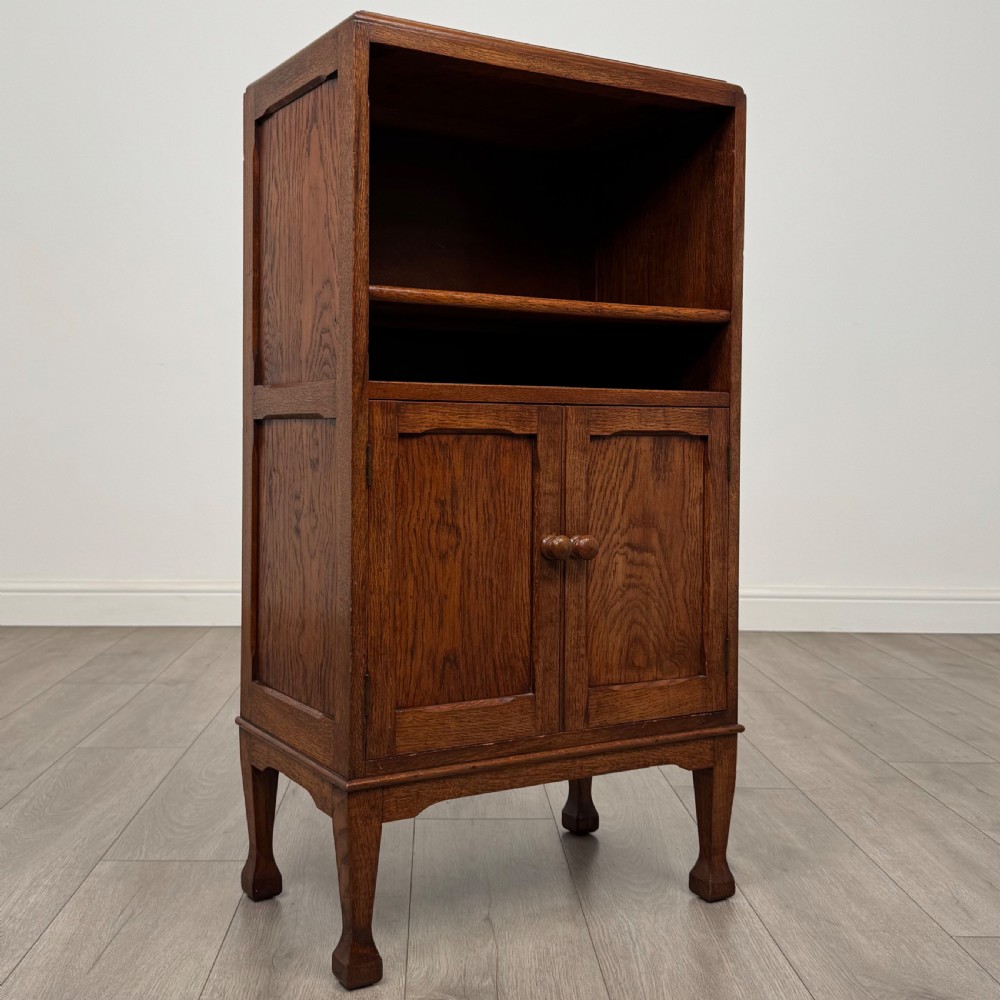 Antique 20th Century Good Quality Small Oak Cabinet  View IX