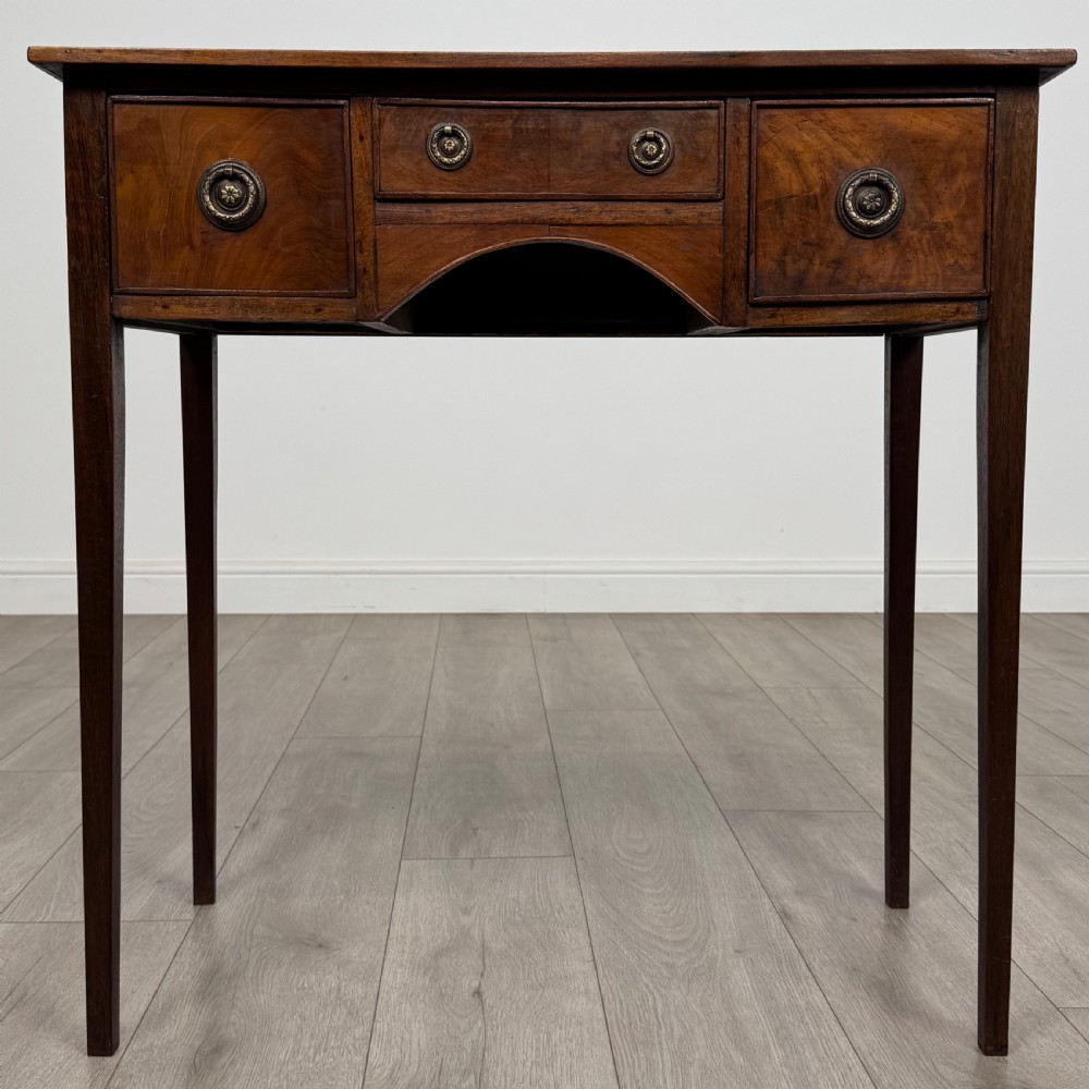 Antique 18th Century Writing Table In Mahogany