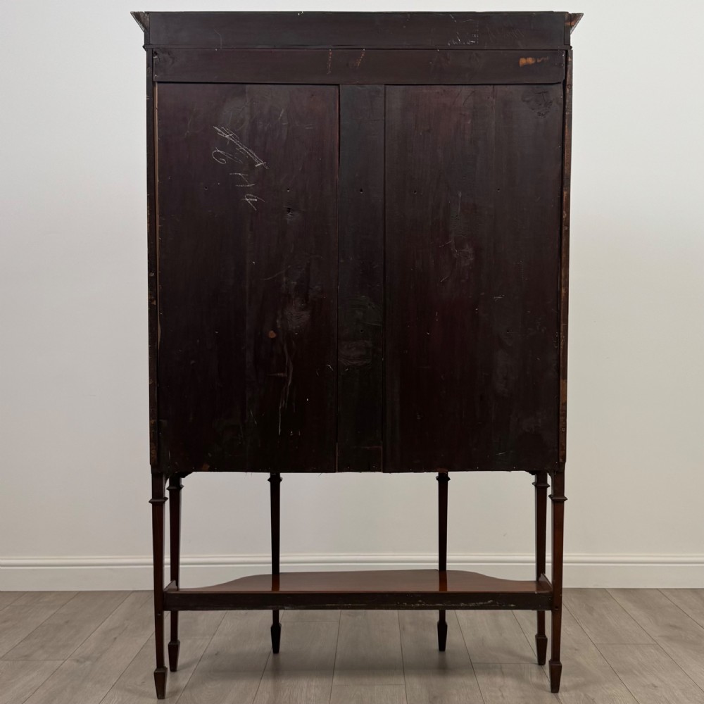 Antique 20th Century Fine Quality Mahogany Display Cabinet  View VI