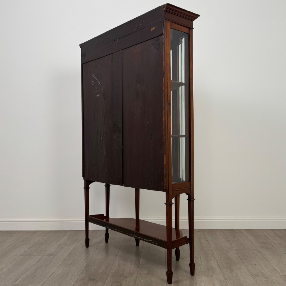 Antique 20th Century Fine Quality Mahogany Display Cabinet  View VII