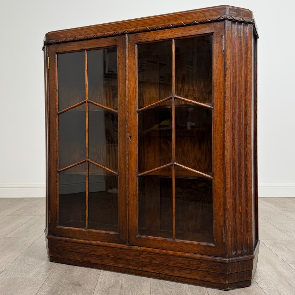 Antique 20th Century Display Cabinet In Oak  View V