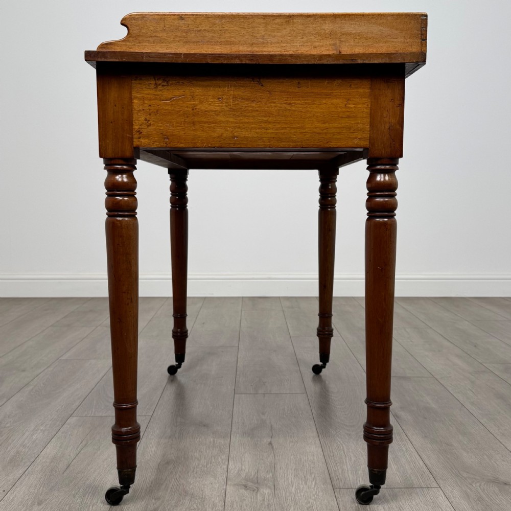 Antique 18th Century Good Quality Writing Table In Mahogany  View IV