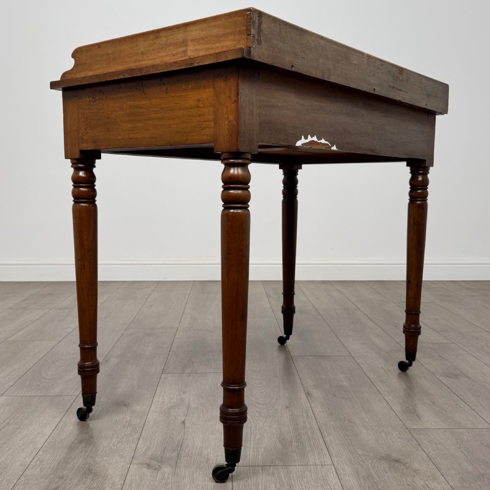 Antique 18th Century Good Quality Writing Table In Mahogany  View V