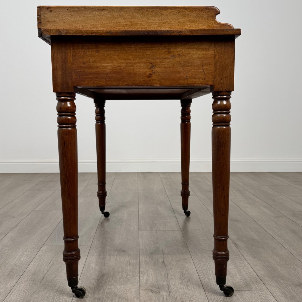 Antique 18th Century Good Quality Writing Table In Mahogany  View VIII