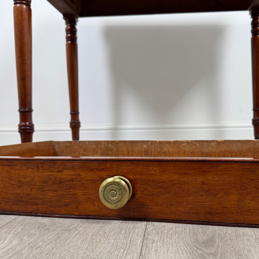 Antique 18th Century Good Quality Writing Table In Mahogany  View XII