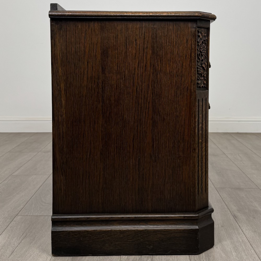 Antique 20th Century Low Chest Of Drawers In Oak View VIII