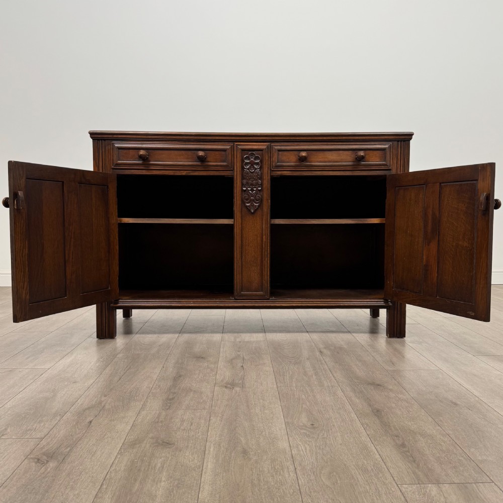 Antique 20th Century Good Quality Sideboard In Oak  View II