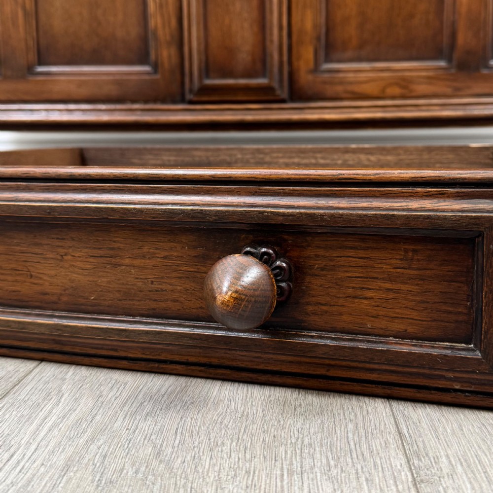 Antique 20th Century Good Quality Sideboard In Oak  View XIII