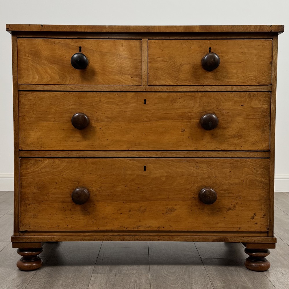 Antique 19th Century Chest Of Drawers In Satinwood 