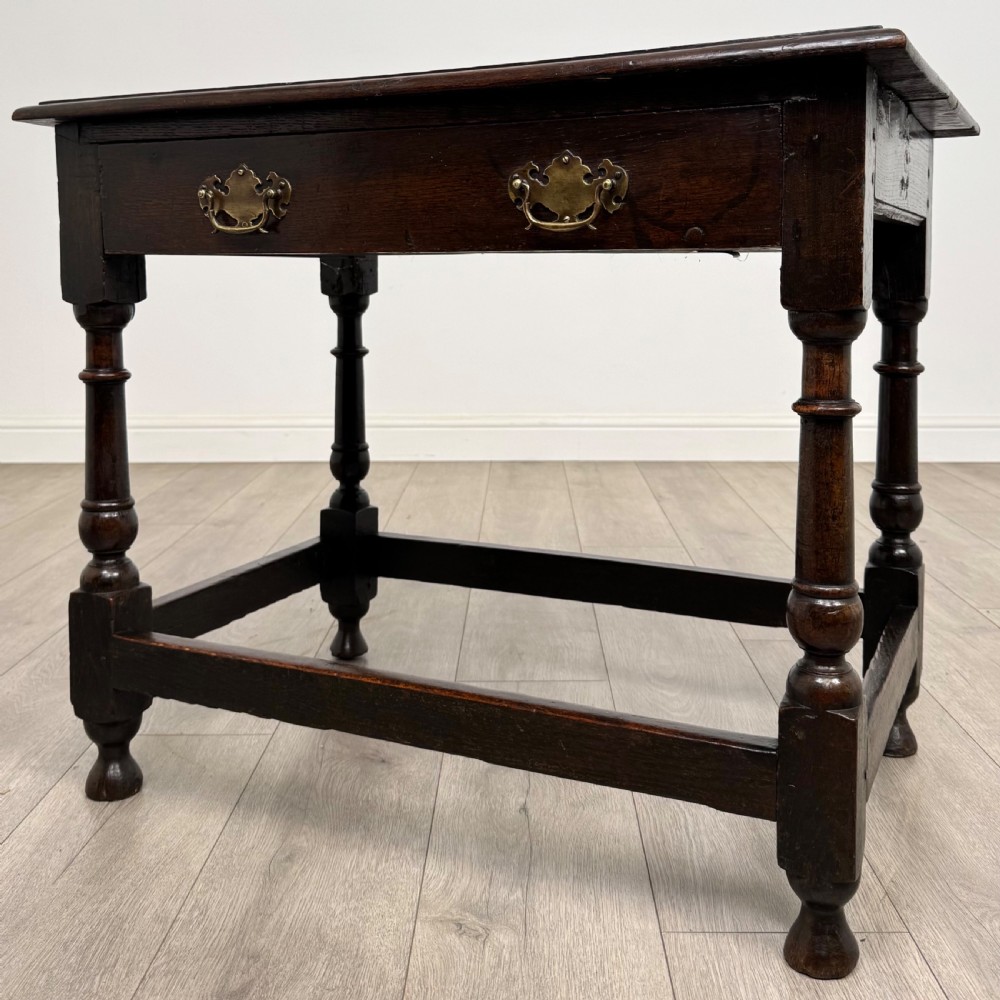 Antique 18th Century Good Quality Side Table In Oak View II