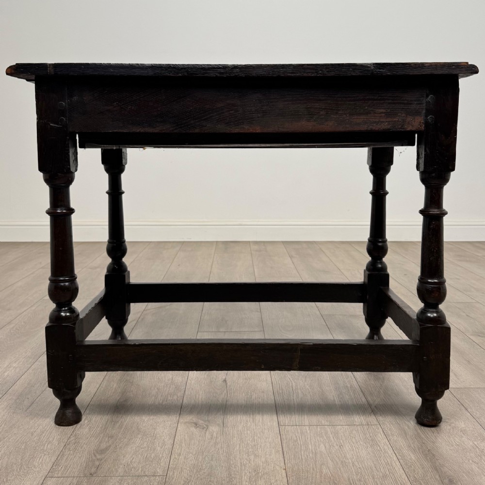 Antique 18th Century Good Quality Side Table In Oak View V
