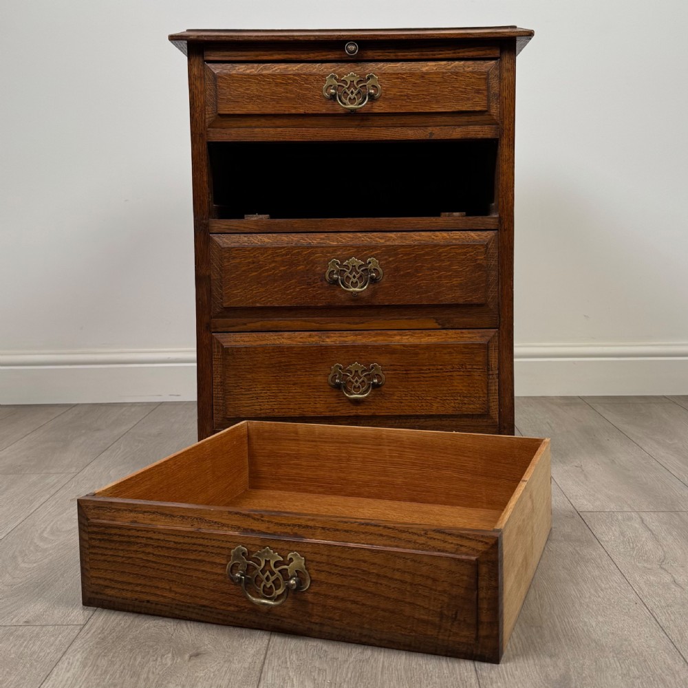 Antique 20th Century Good Quality Small Oak Chest Of Drawers  View X