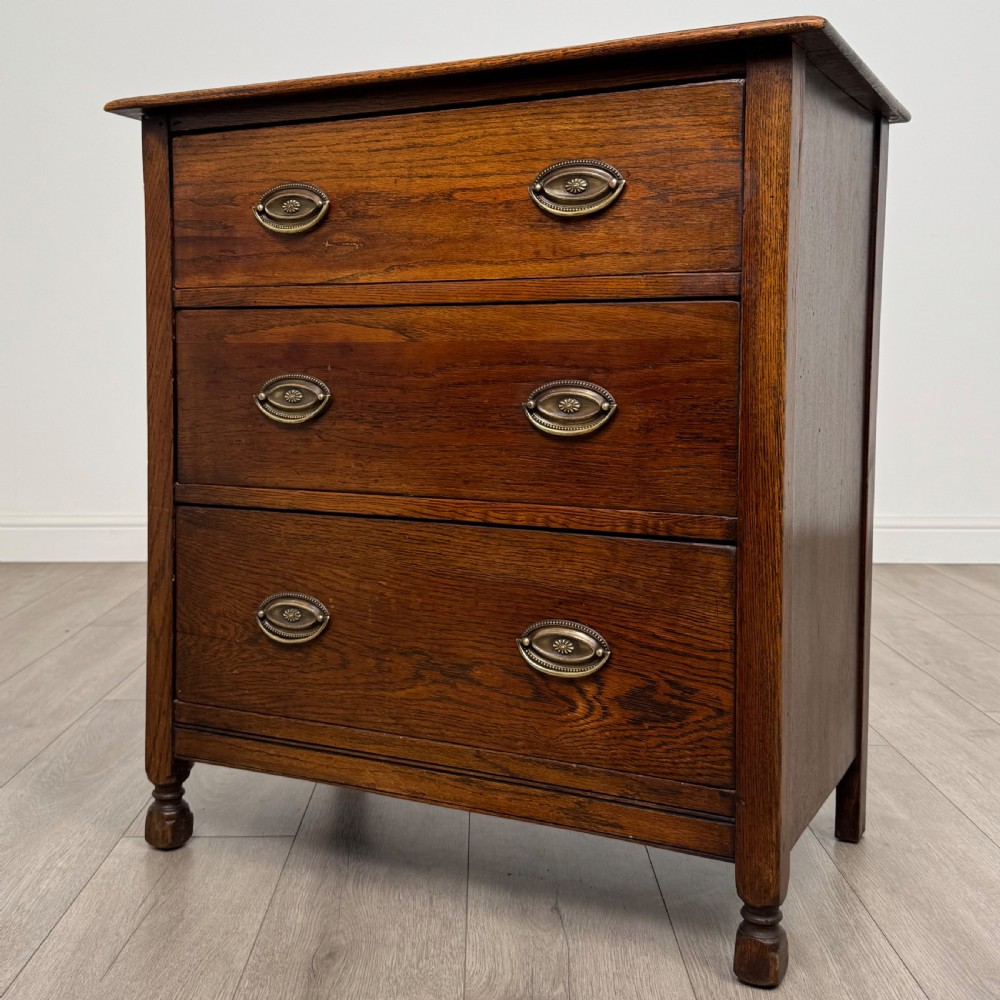 Antique 19th Century Small Chest Of Drawers In Oak View II